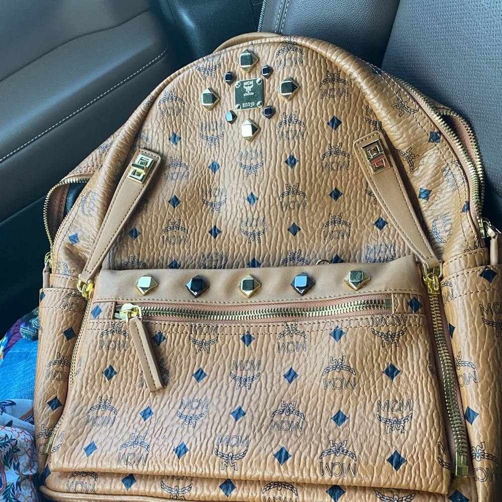 MCM Visetos Studded Medium Dual Stark Backpack Cognac. New w/tags. Gorgeous!
